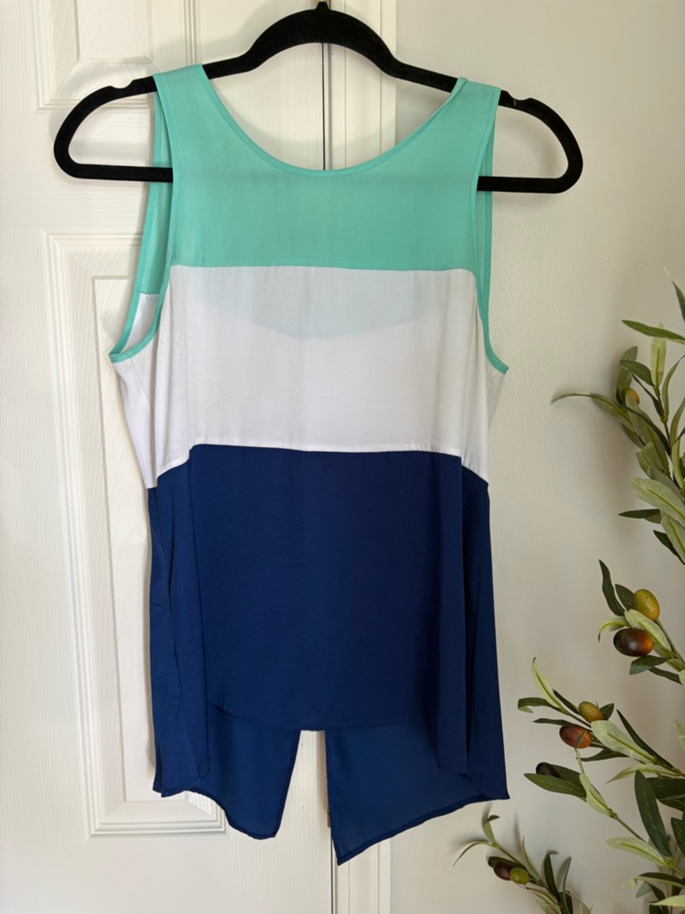 BCBG Maxazria Colorblock Sleeveless Tank Top - Mint, White & Navy XS